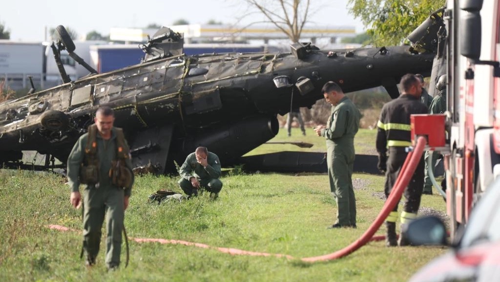 elicottero dell'esercito precipita nel ravvenate