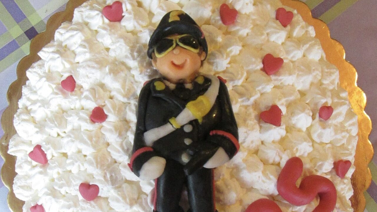 Carabiniere dolci Gioia del colle difesa magazine