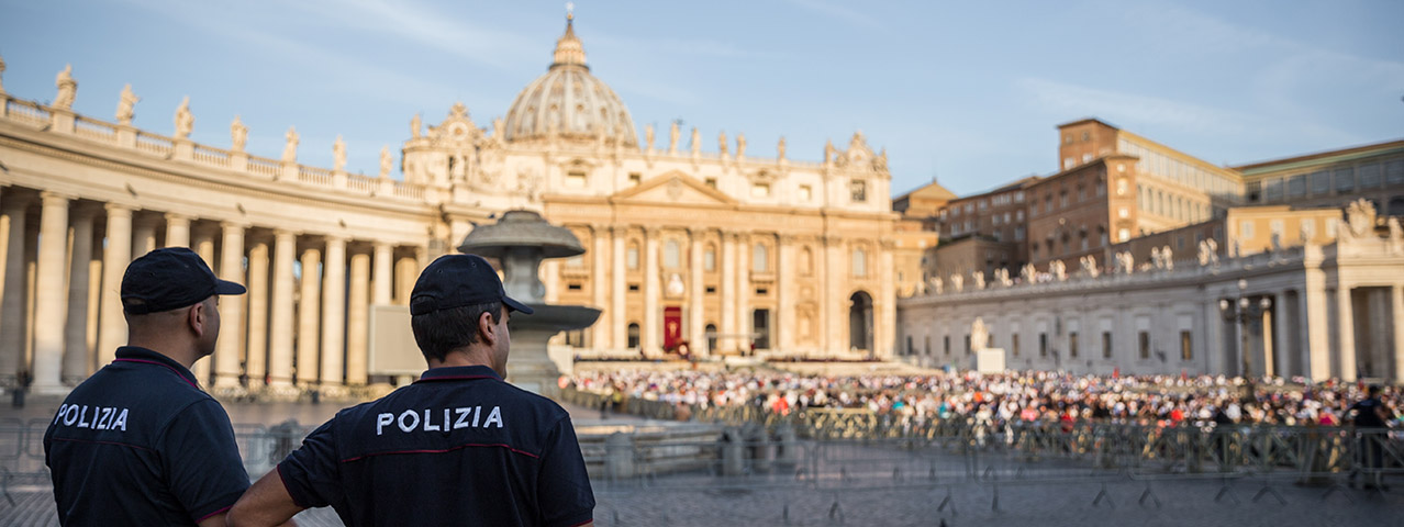 paura a san pietro disarmato uomo con coltello 1 Difesa Magazine