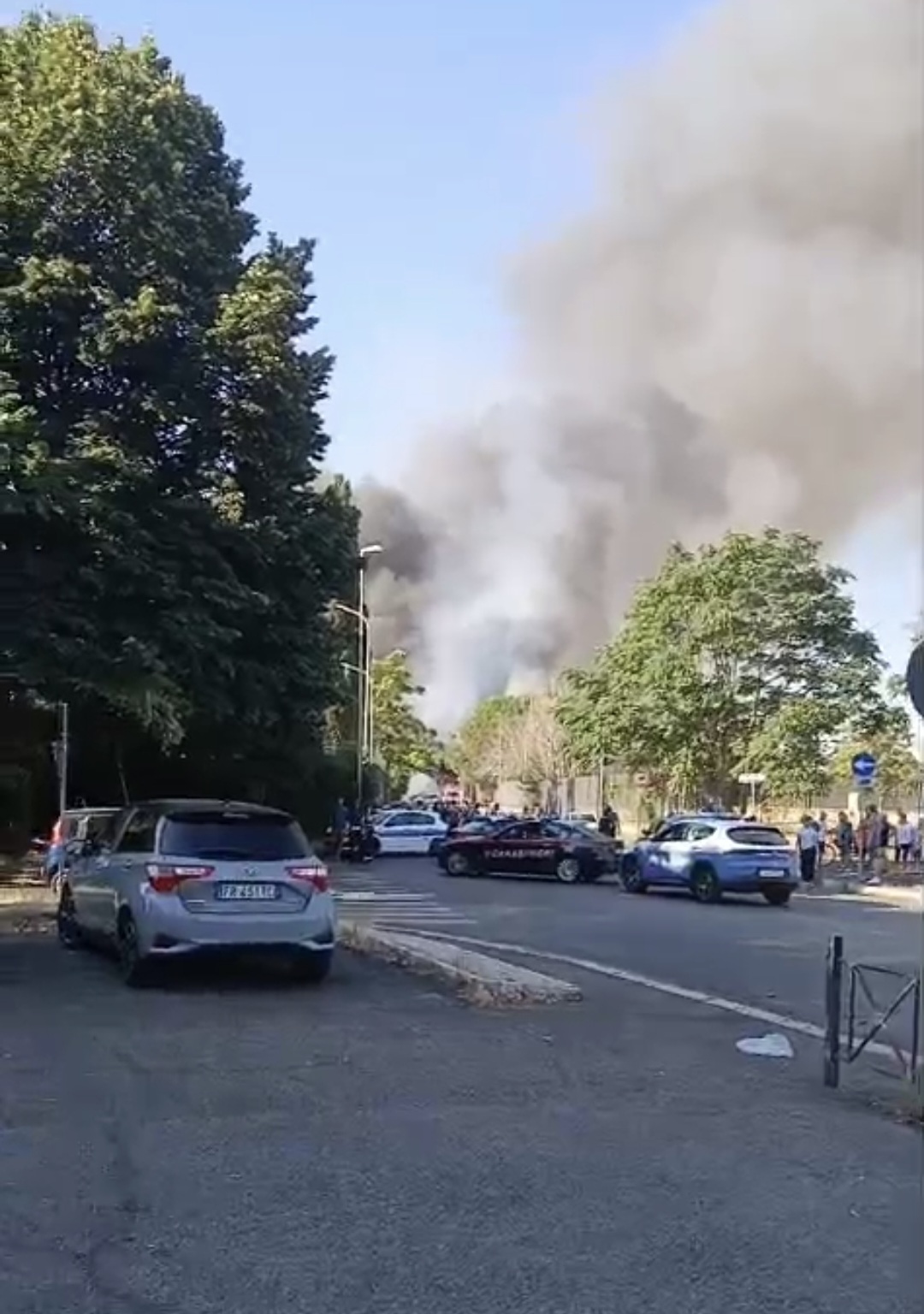 Che botta! A Roma esplosione a un distributore, almeno 10 feriti 1 che botta a roma esplosione a un distributore almeno 10 feriti Difesa Magazine