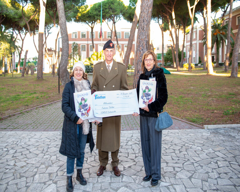 gli auguri di buone feste dal comvie Difesa Magazine