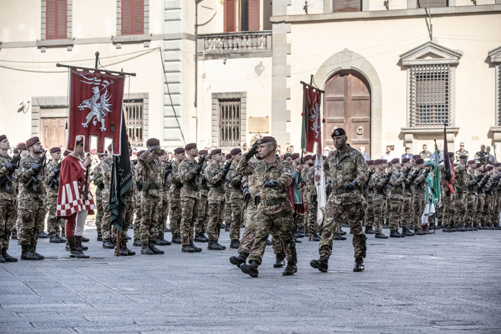 festa in piazza per il 183esimo 4 Difesa Magazine